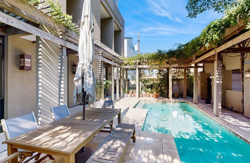 Montrose House | Art-filled architectural gem home w private pool & fireplace - view of downtown