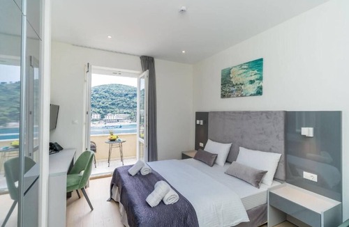 Babin Kuk Hotel | Art Hotel
