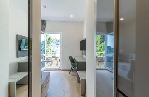 Babin Kuk Hotel | Art Hotel
