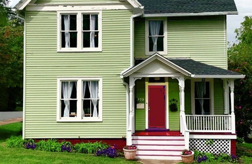 Orange House | Art House on Main