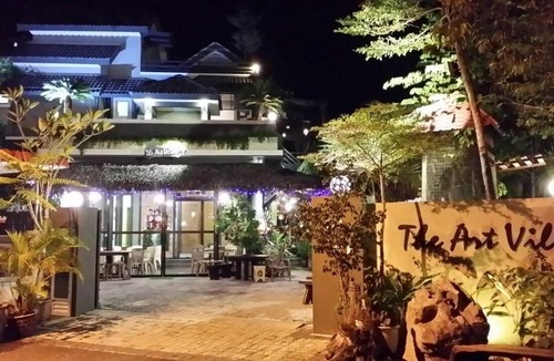 Kampung Tambak Bunga Resort | Art Villa