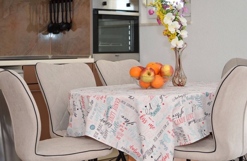 Seget Donji Apartment | ARTE, spacious apartment with sea view, 4 + 1 persons, 80m from pebble beach