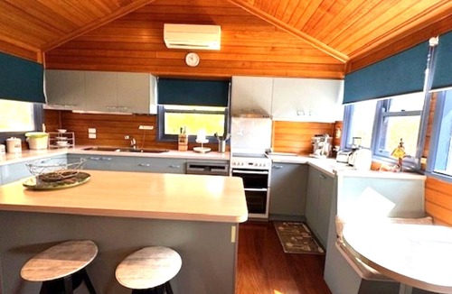 Bright House | Artee House - A Bright Escape