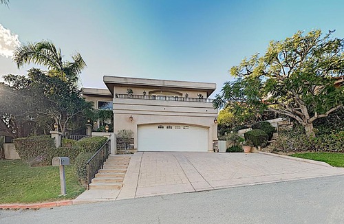 Ventura House | Artemesia Beach House