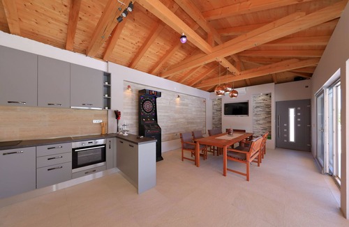 Brisevo House | Artemis vacation home with balcony, terrace and garden - Holiday home Artemis