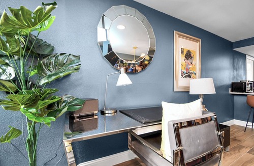 Neartown House | Artful Elegance with Pool & a Private Jacuzzi