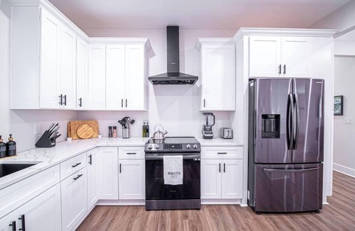 Marietta Apartment | Artful Escape at Marietta Square