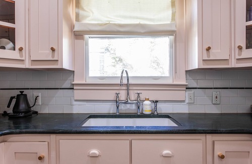 Oakhurst House | Artfully designed bungalow