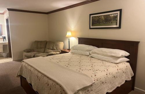 Arthur Hotel | Arthur Country Inn