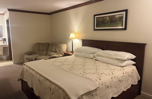 Arthur Hotel | Arthur's Country Inn
