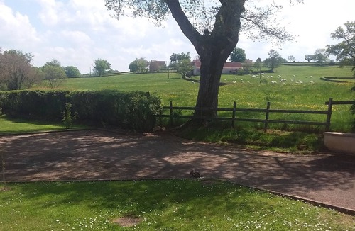 Saint-Julien-de-Civry Cottage | Artists' cottage