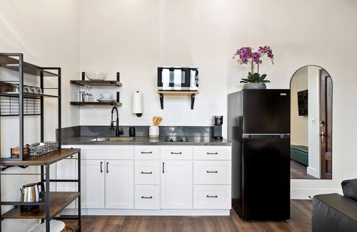 East Village Bed & Breakfast | Artifact Inn - Chic Studio Perfect for Exploring