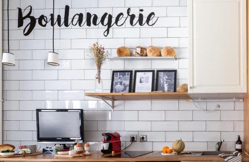 15th Arrondissement Apartment | Artisan Lofts Paris close Eiffel Tower