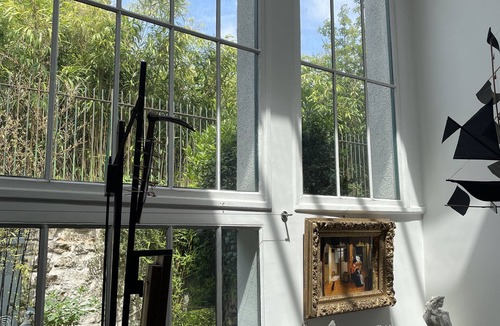 Croulebarbe House | Artist House with a private garden in the center of Paris