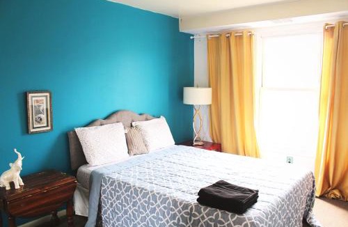 Eastwick Apartment | Artist in the Barn