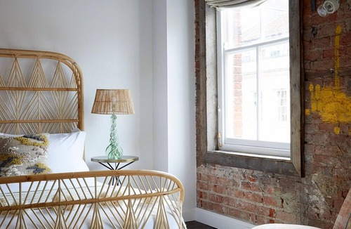 Saint Paul's Hotel | Artist Residence Bristol