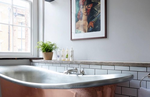 Saint Paul's Hotel | Artist Residence Bristol