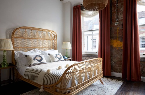 Saint Paul's Hotel | Artist Residence Bristol