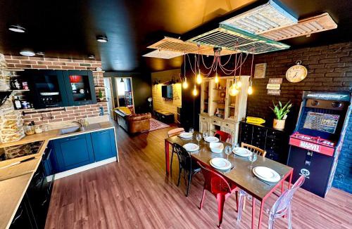 Coutevroult Apartment | Artist Retro Disneyland Paris P3