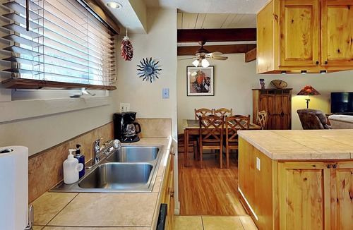 Northeast Santa Fe Condo | Artist Road 30 | Fireplace, Pool, Plaza Nearby