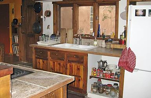 Zuzax House | Artist's Home in East Mountains