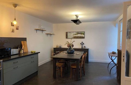 Gare House | Artist's Home - Villa & Private Courtyard - 200m2