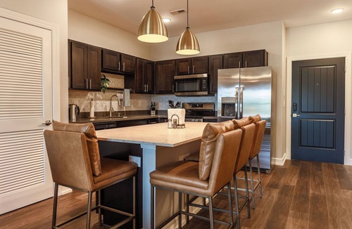 Lawrence Condo | Artist's loft off Mass St.