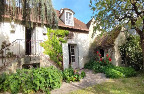 Preuilly-sur-Claise House | 👉 Artist’s residence – magical surroundings & unique charm