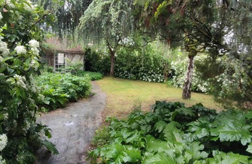 Preuilly-sur-Claise House | 👉 Artist’s residence – magical surroundings & unique charm