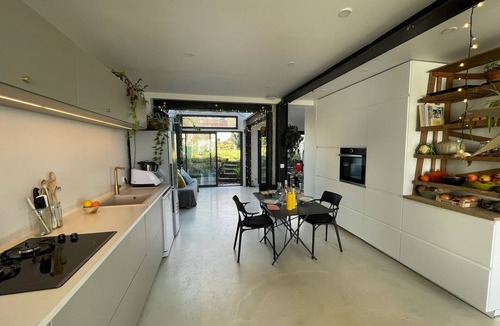 Saint-Martin-du-Littoral Villa | Artist's villa in Sainte Adresse with breathtaking sea view!