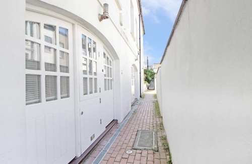 Brighton City Centre Apartment | Artist Studio | By My Getaways