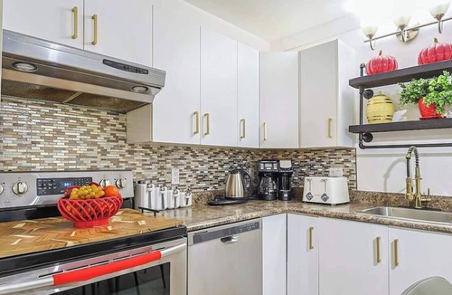 Val-Belair Apartment | Artiste B - Esquisse Moderne
