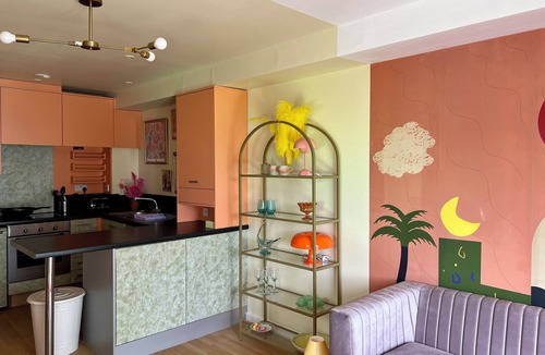 Kidbrooke with Hornfair Apartment | Artistic Apartment