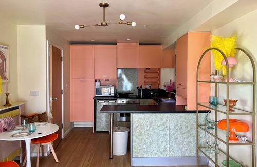 Kidbrooke with Hornfair Apartment | Artistic Apartment