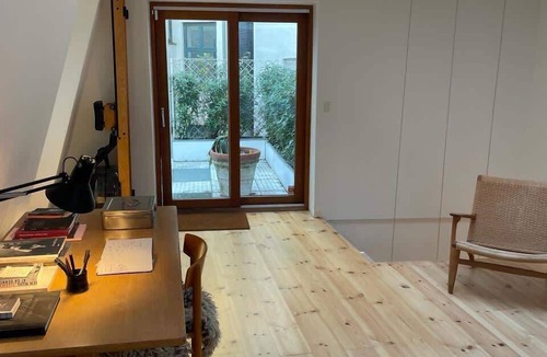 Frederiksberg C Apartment | Artistic Apartment on Vaernedamsvej Prime CPH