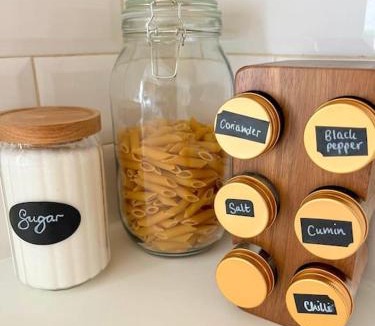 Leeds Villa | Artistic, Bright & Spacious 3 Bedroom Home