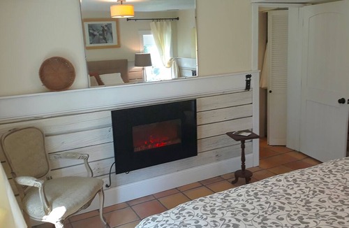 Granville South House | Artistic estate