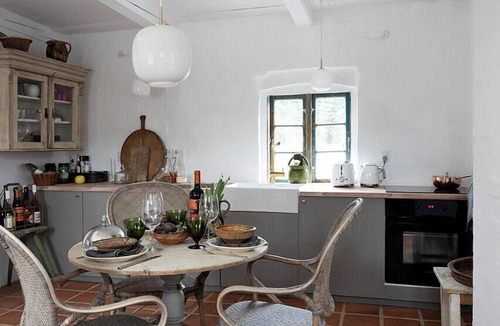 Hadsten House | Artistic gardener's house at Kollerup Estate