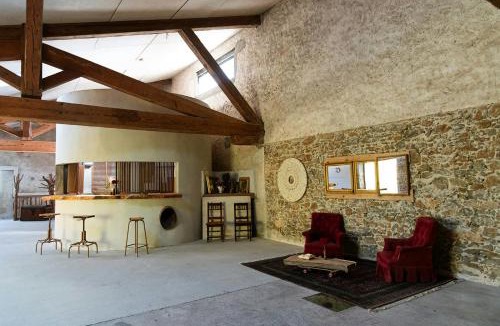 Villalbe House | Artistic Loft Near Carcassonne