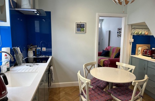 Harrogate House | Artists' Cottages