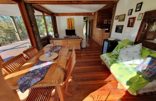 Bar Point House | Artists Retreat - Boat Access Only