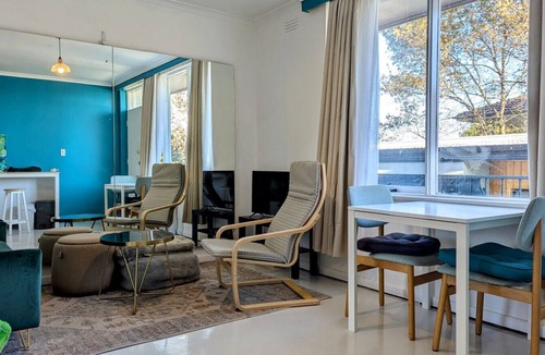 Fitzroy North Apartment | Artist’s Studio in Fitzroy North