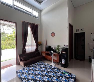 Playen Villa | Artomoro homestay Gunungkidul