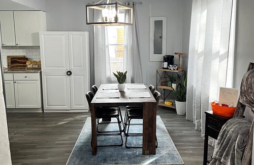 Mosby House | Artsy 3-Bedroom Home with Free Tesla Charger