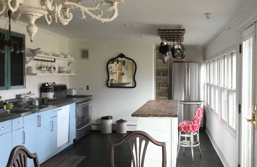 Bristol Cottage | Artsy boho style neclectic quirky cottage