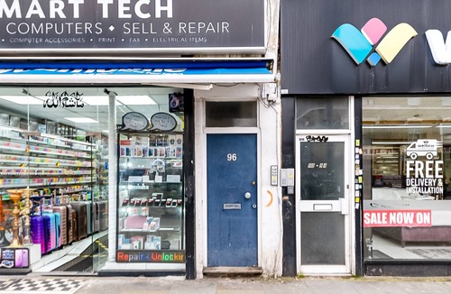 Dalston Apartment | Artsy Dalston Flat