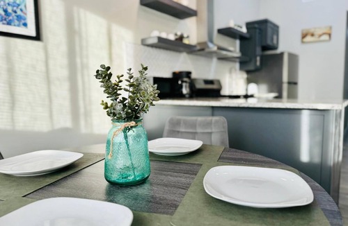 Biggs Field House | Artsy Double-Unit 1504Bn