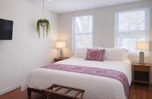 Kensington House | Artsy Hidden Gem - FREE PARKING