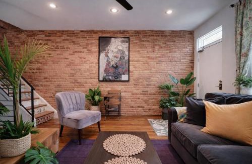 Kensington House | Artsy Hidden Gem - FREE PARKING