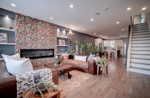 Kensington House | Artsy Hidden Gem ll -Free Parking -